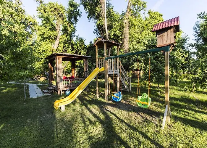 מלון Katranci Park 3*